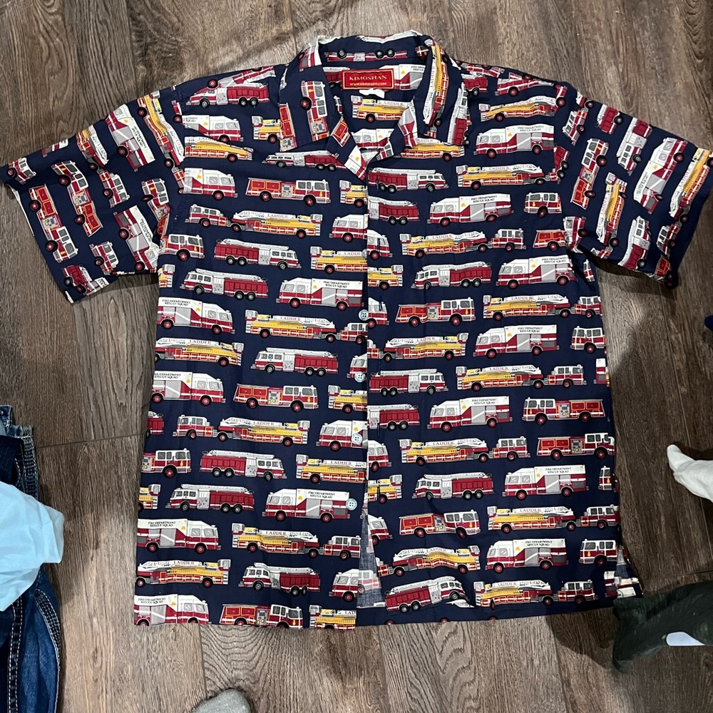 Men’s Large Firetruck button down